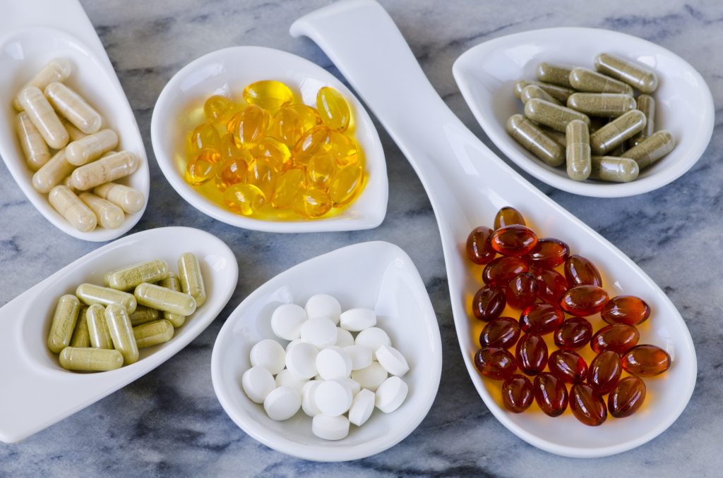 Omega-3 Fettsäuren kann man auch gut in Form von Pillen zu sich nehmen