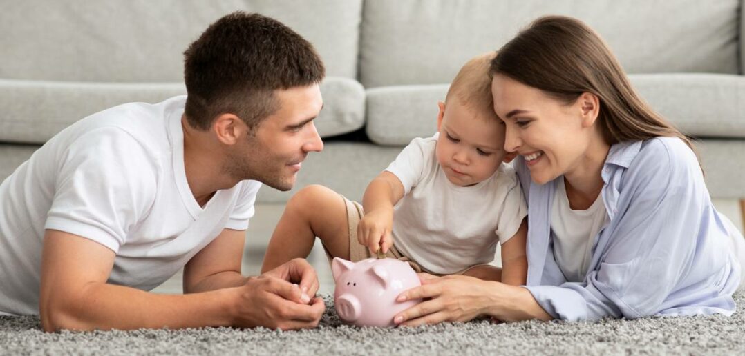 Mutterschutz Gehalt: Wer zahlt und wieviel bekomme ich eigentlich? (Foto: AdobeStock - 470851711 Prostock-studio)