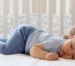 Ab wann schlafen Babys durch: Ratgeber für werdende Eltern
