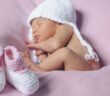 Basteln mit Socken: 3 superschöne Geschenke zur Geburt ( Foto: Shutterstock-Tursk Aleksandra )