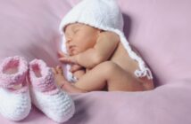 Basteln mit Socken: 3 superschöne Geschenke zur Geburt ( Foto: Shutterstock-Tursk Aleksandra )