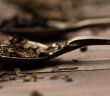 Regelmäßiger Wechsel der Teesorte minimiert Risiko (Foto: AdobeStock - Dorota 351930501)
