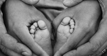 Regelmäßiger Kontakt beider Eltern sichert Kindern Geborgenheit und (Foto: ARAG SE)